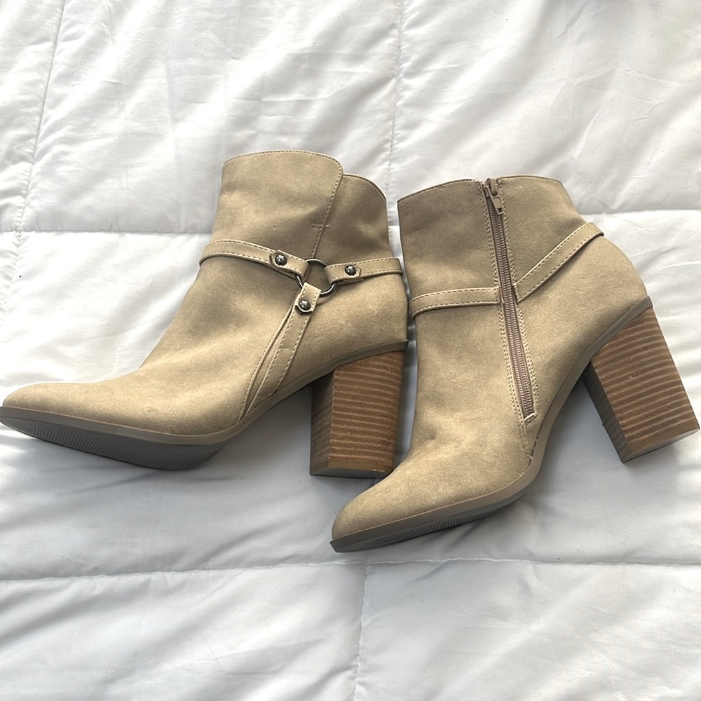 Women’s booties